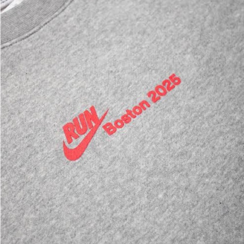 Nike Boston ‘25 Sweatshirt (Boston Marathon limited edition release) - Unisex - Picture 4 of 7
